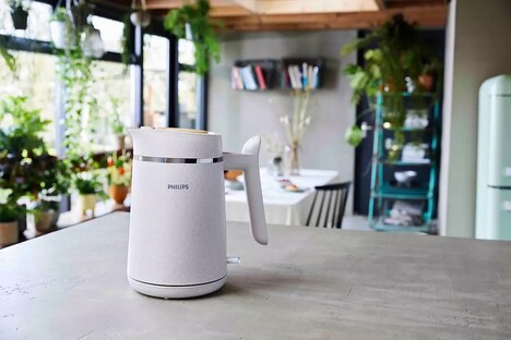 Чайник Philips HD9365/10