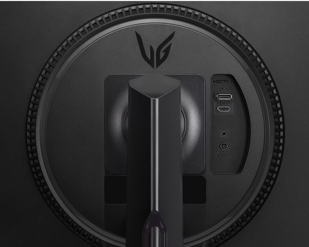 Монитор LG 24GS65F-B 23.8-inch черный