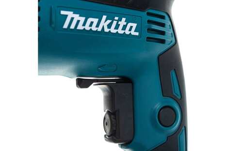 Безударная дрель MAKITA DP2010