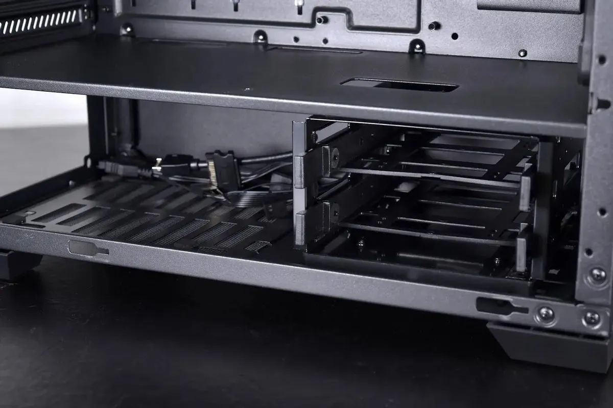 Корпус Lian Li LANCOOL 205 Mesh