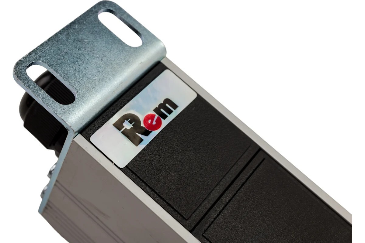 для ИБП REM Блок распределения питания R-32-12C13-I-440-K