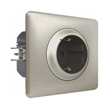 Умный дом Legrand Умная розетка Celiane with NETATMO
