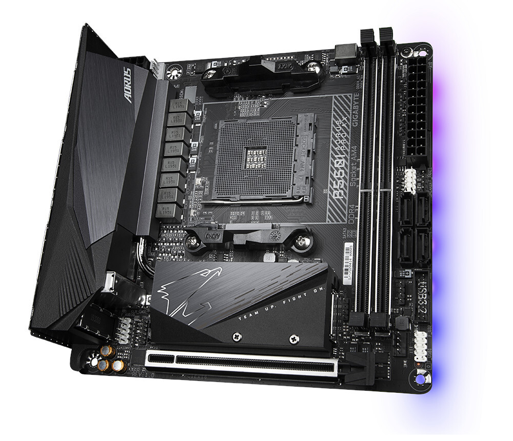 Материнская плата Gigabyte AM4 AMD B550 B550I AORUS PRO AX