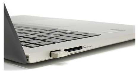 Флешка TRANSCEND JetFlash 710 32GB