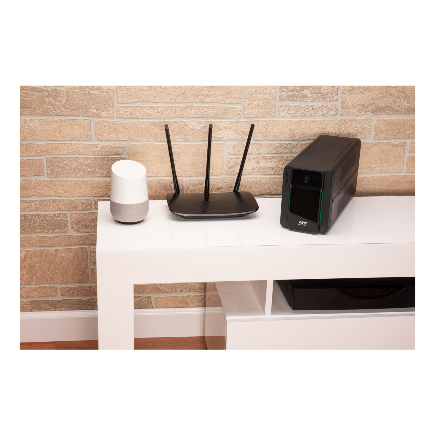 ИБП APC Easy UPS  700VA (BVX700LI-GR)