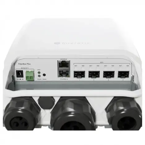 Коммутатор MikroTik CRS305-1G-4S+OUT