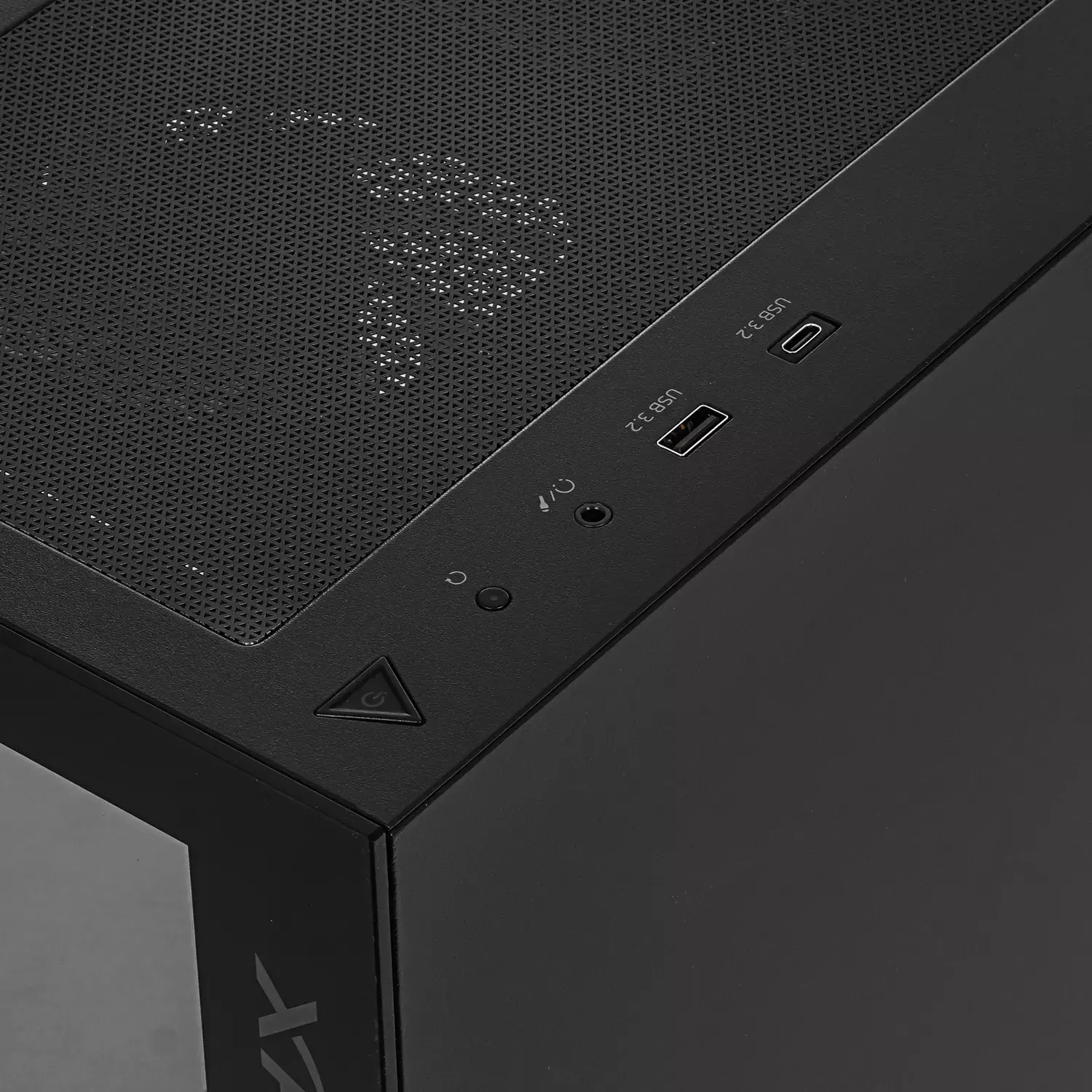 Корпус XPG auto_model