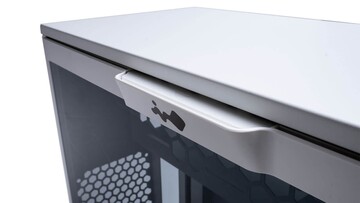 Корпус Inwin CF06B (307)