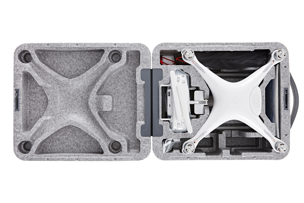 Квадрокоптер DJI Phantom 4 Pro