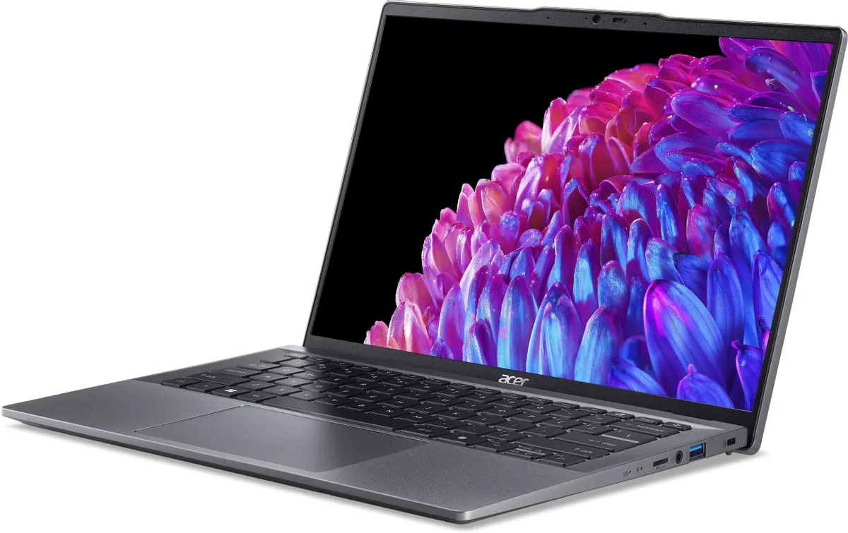 Ноутбук ACER Swift Go 14 SFG14-63-R8U9 AMD Ryzen 5 8645HS (серый)