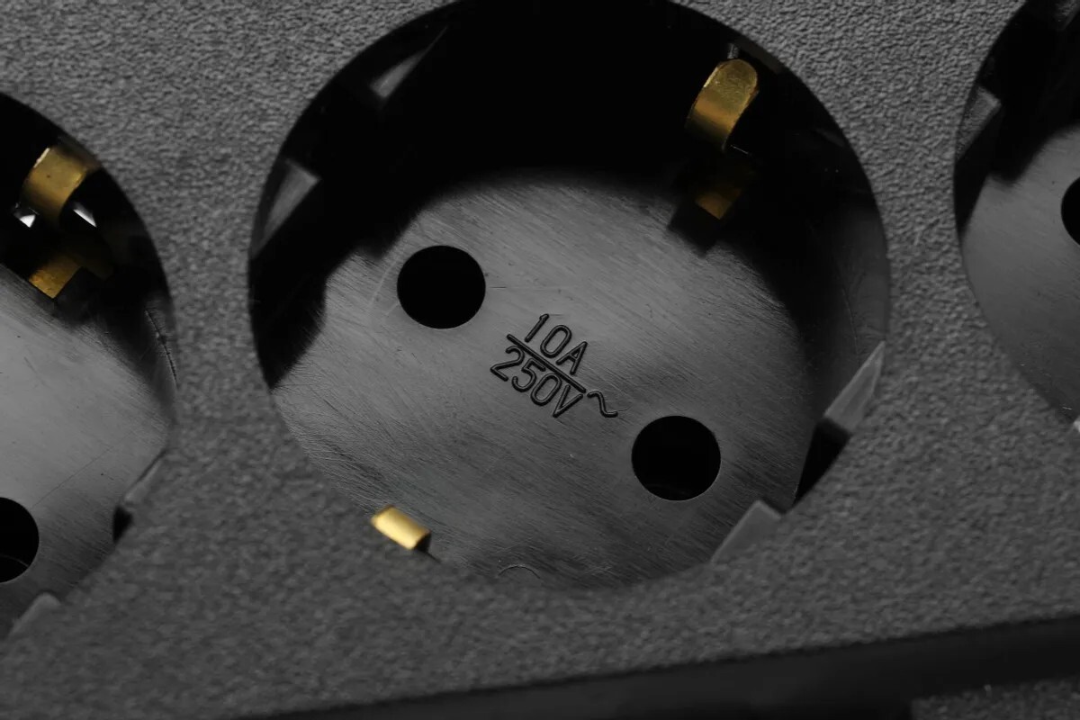 Сетевой фильтр Most Сетевой фильтр TRG 2м (10 розеток)