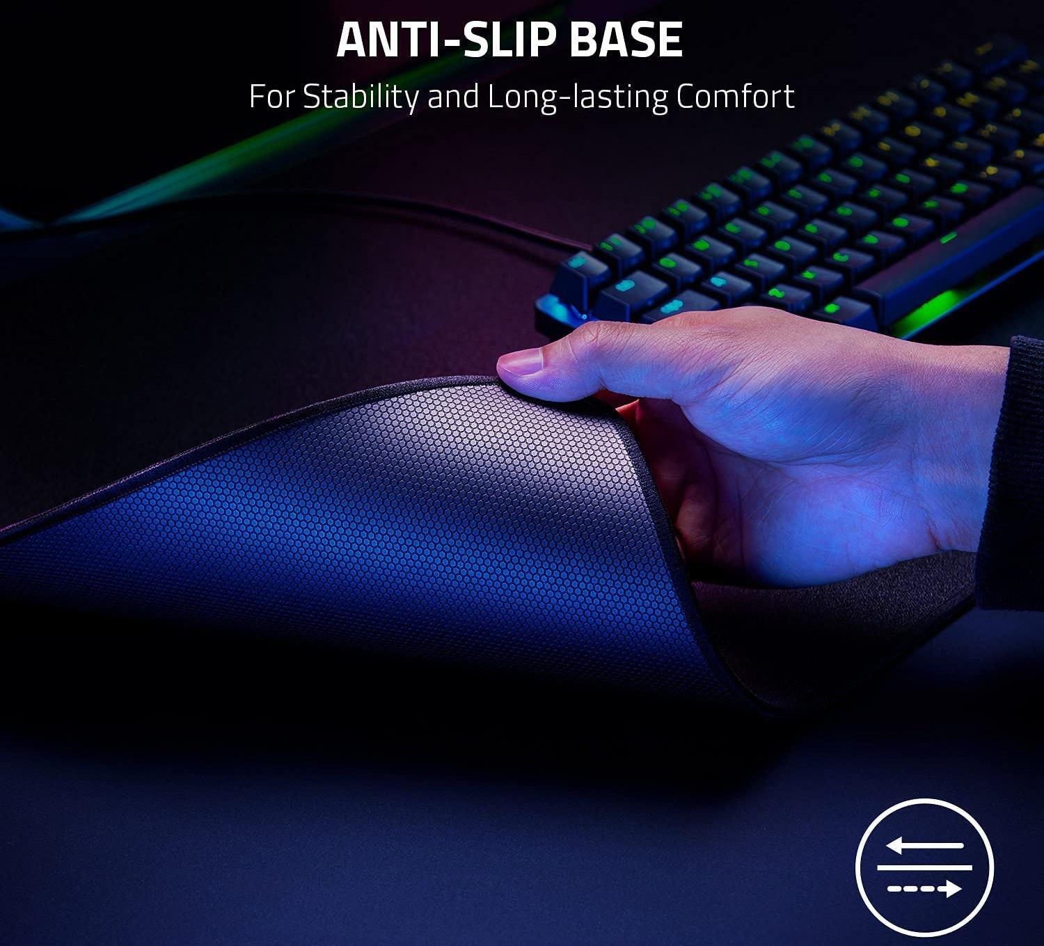 Razer Игровой коврик Strider RZ02-03810100-R3M1