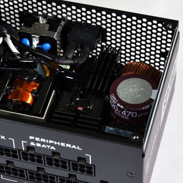 Блок питания Lian Li SP 750W 80+ gold