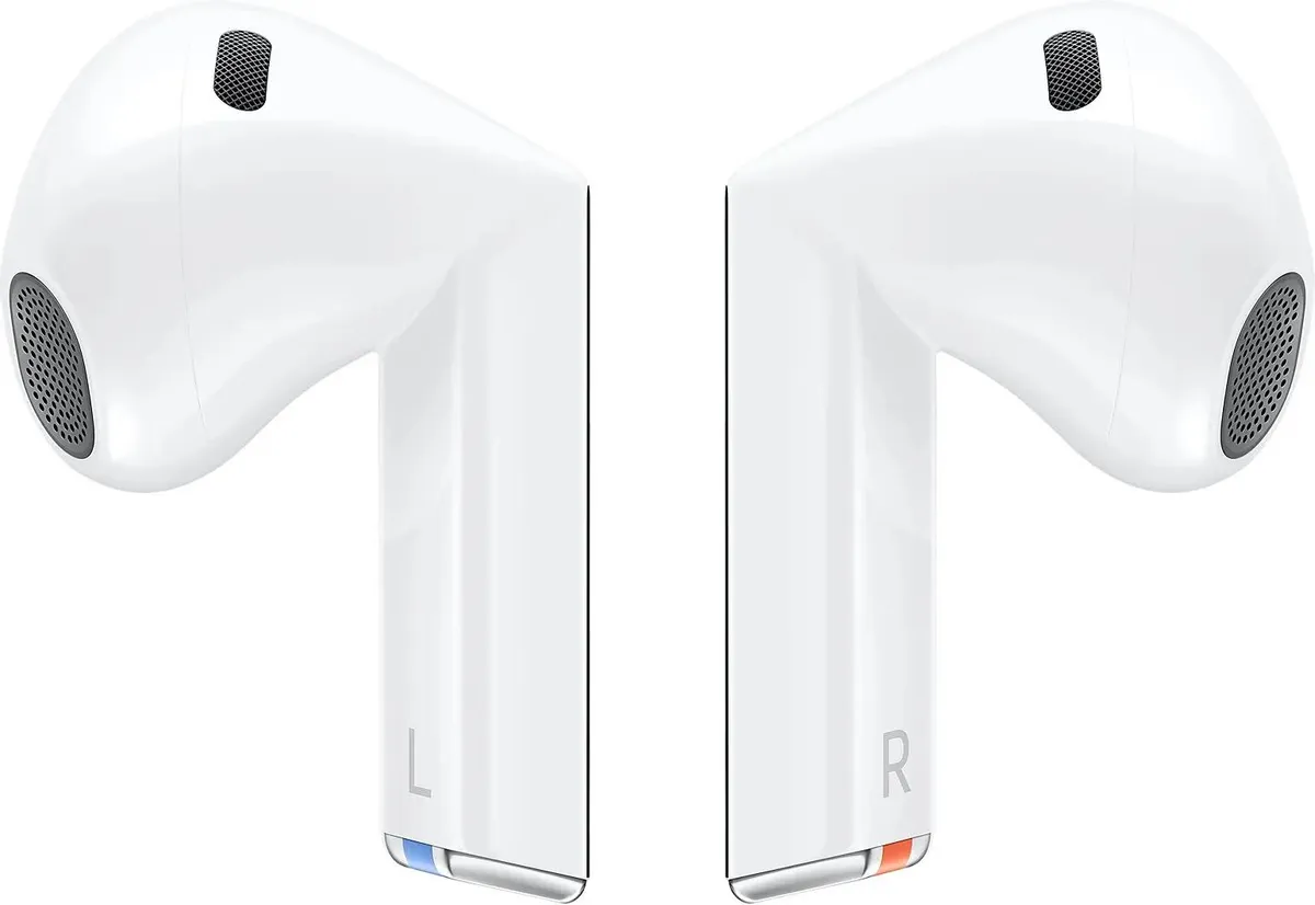 Гарнитура вкладыши Samsung Galaxy Buds 3 белый беспроводные bluetooth в ушной раковине (SM-R530NZWACIS)