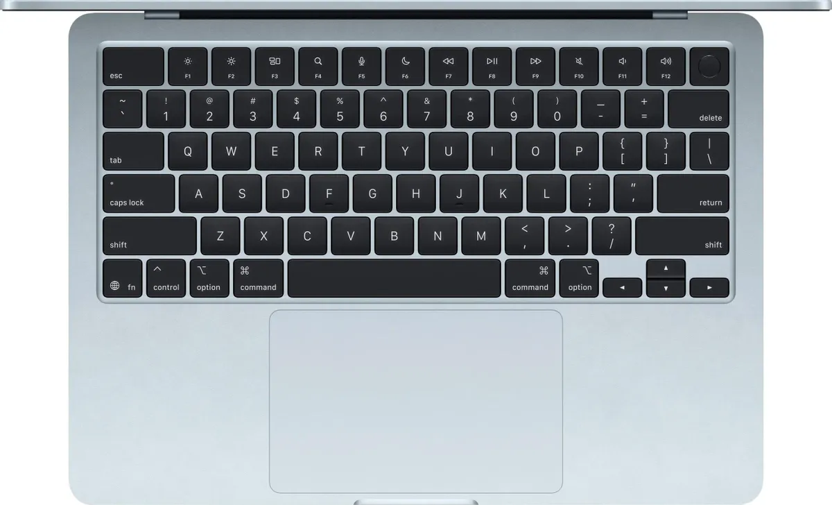 Ноутбук Apple MacBook Air A3240 M4 10 core 16Gb SSD512Gb/10 core GPU 13.6" Liquid Retina (2560x1664) macOS lt.blue WiFi BT Cam (MC6U4LL/A)