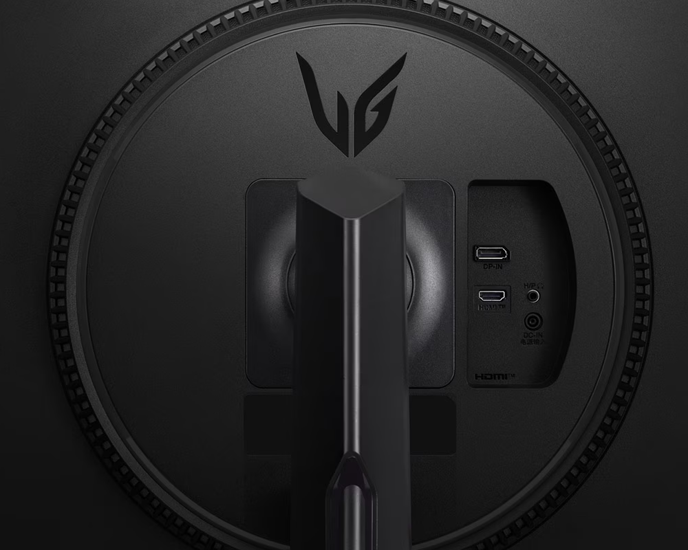 Монитор LG 27GS65F-B 27.0-inch черный